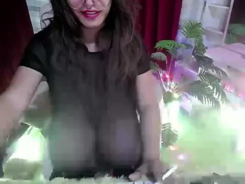 Snapshot of sexy_morena143 chatting on March 31, 2026, 4:46 am sexy morena143 online show from March 31, 2026, 4:46 am