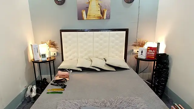 TatianaWil online show from September 22, 2025, 11:29 pm