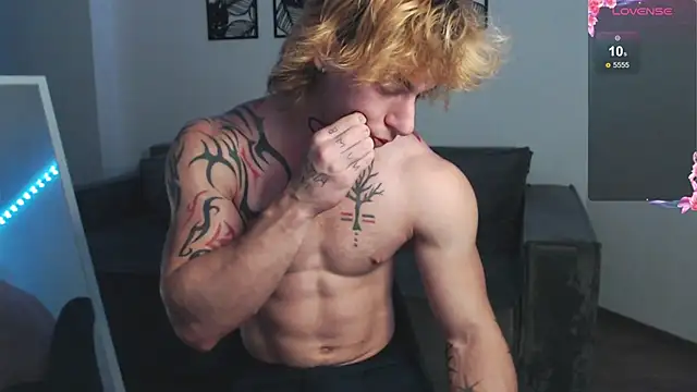 Snapshot of Brendan__Piks chatting on October 15, 2025, 2:50 pm Brendan Piks online show from October 15, 2025, 2:50 pm