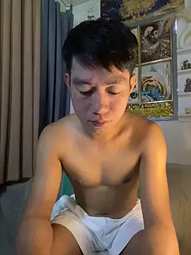 xshyboyx online show from September 11, 2025, 3:28 am