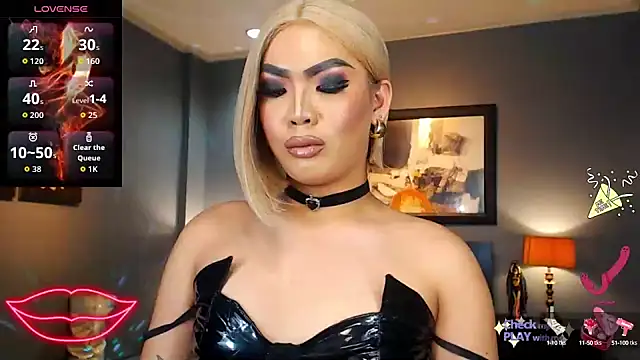 FridaHumphrey online show from September 15, 2025, 5:24 pm