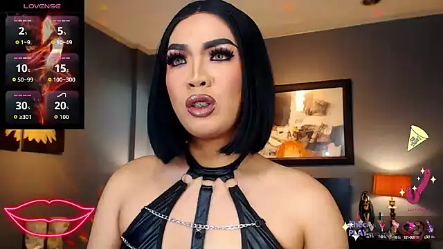 FridaHumphrey online show from September 20, 2025, 5:03 pm