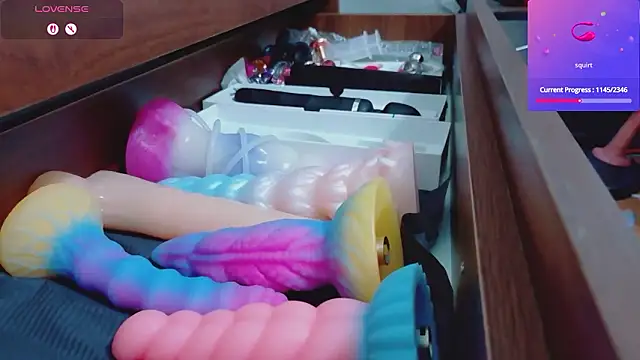 Hotkittylove online show from March 9, 2026, 3:38 pm