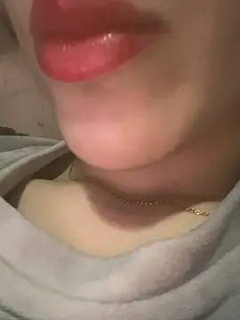 Mimisixo online show from April 3, 2026, 11:47 pm