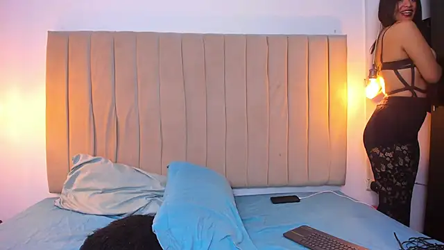 Snapshot of ana_foxi chatting on October 19, 2025, 8:42 pm ana foxi online show from October 19, 2025, 8:42 pm