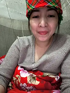 Ariana-Vy online show from December 14, 2025, 12:43 pm