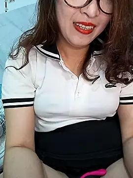 Ariana-Vy online show from February 14, 2026, 2:58 pm