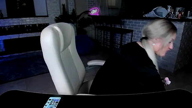 MariemLui online show from September 14, 2025, 10:36 am