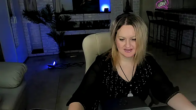 MariemLui online show from October 20, 2025, 11:21 am