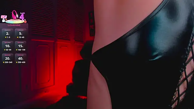 Draculairis online show from April 3, 2026, 8:40 pm