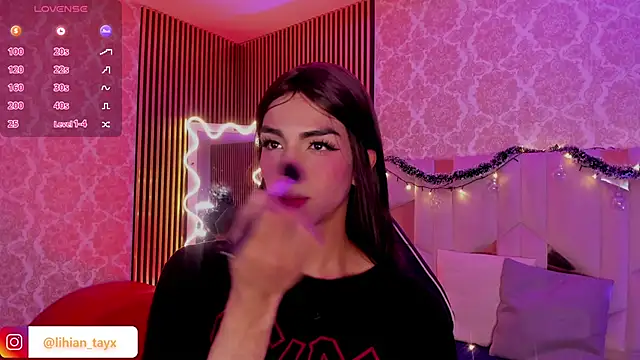 LIHIAN TAY online show from December 19, 2025, 3:46 am