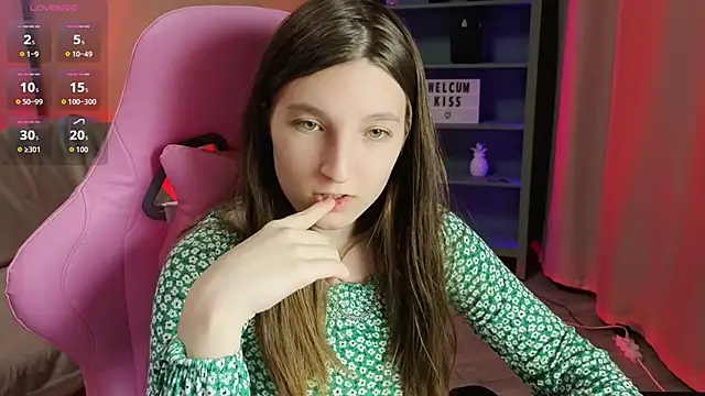 Mia Myles online show from November 12, 2025, 10:15 am