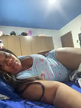 Snapshot of Sam_Blue chatting on July 21, 2026, 1:24 pm Sam Blue online show from July 21, 2026, 1:24 pm