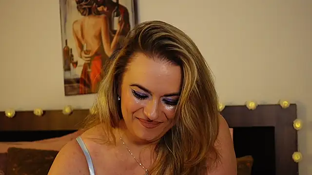 TanyaJade888 online show from October 15, 2025, 7:47 pm