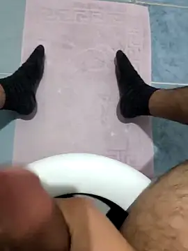 knulll123 online show from November 24, 2025, 5:01 pm