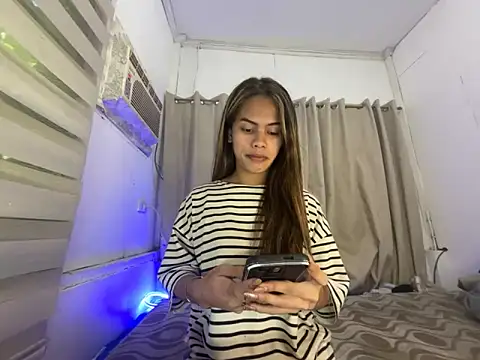 serpenthena goddess online show from October 24, 2025, 4:42 am