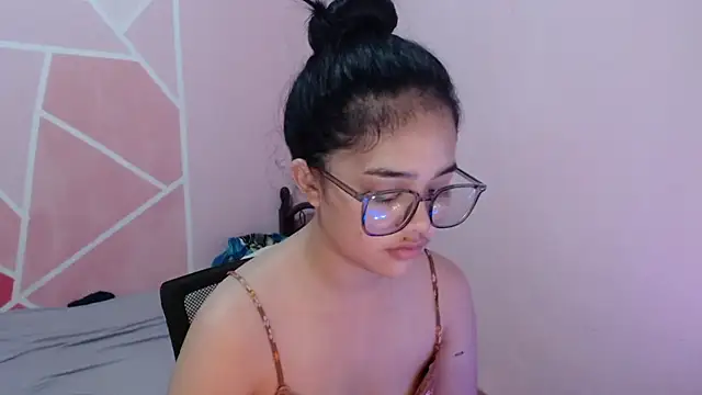 aaliyah walker online show from November 24, 2025, 10:48 am