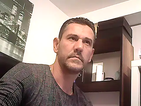 mastercharisma35 online show from December 4, 2025, 3:21 pm