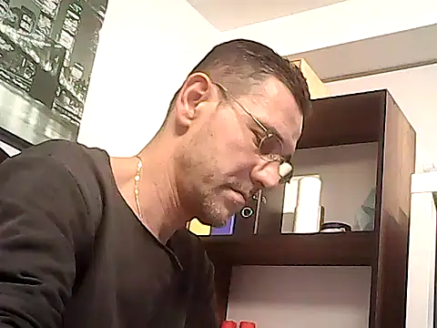 mastercharisma35 online show from December 18, 2025, 3:40 pm