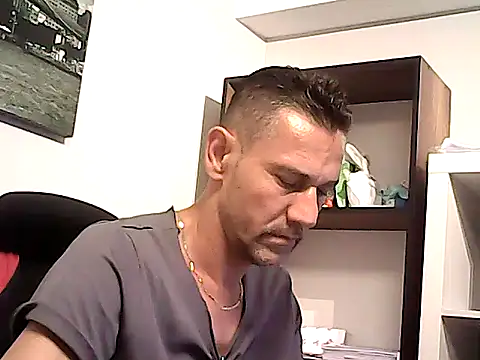 Snapshot of mastercharisma35 chatting on May 15, 2026, 12:23 pm mastercharisma35 online show from May 15, 2026, 12:23 pm