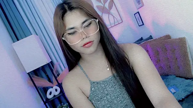 PrettyBlythes TS online show from April 10, 2026, 9:25 am