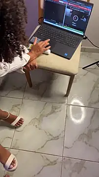 Snapshot of GoddessFreeIvy chatting on December 20, 2025, 1:12 am GoddessFreeIvy online show from December 20, 2025, 1:12 am