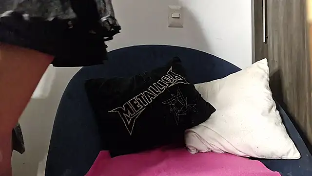 Gothkittico online show from June 7, 2026, 4:27 am