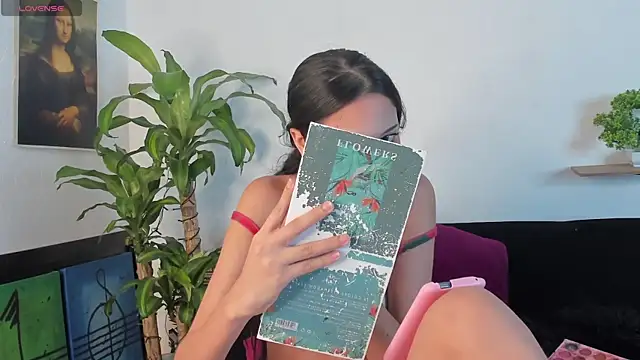 Britney Rose online show from September 17, 2025, 4:58 am