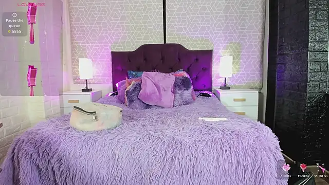 Snapshot of Zamara_Kleii chatting on November 12, 2025, 5:30 am Zamara Kleii online show from November 12, 2025, 5:30 am