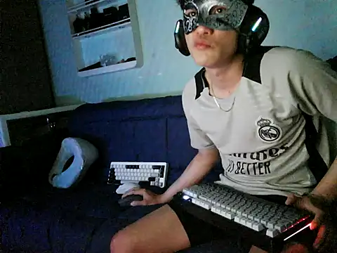 boyhigh1997 online show from March 19, 2026, 5:17 pm