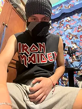 Skinny Longhair online show from September 28, 2025, 7:14 am