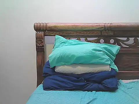 morenocabro10 online show from September 24, 2025, 8:23 pm