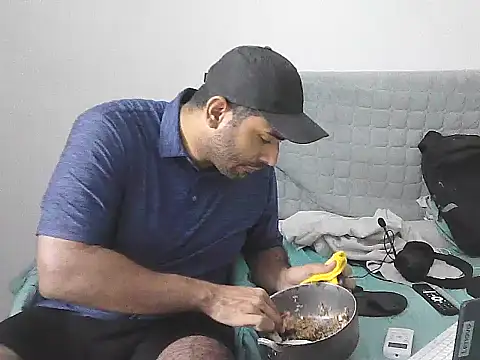 morenocabro10 online show from April 21, 2026, 1:42 am