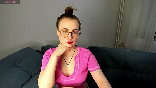 MewStella online show from April 6, 2026, 11:16 pm