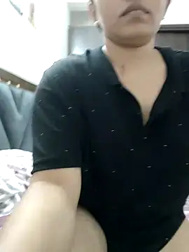 sweetpj online show from October 15, 2025, 5:35 pm