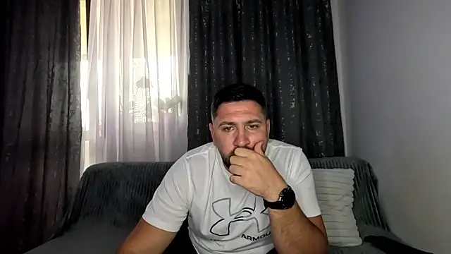 Gold Alpha Boy online show from September 24, 2025, 1:58 pm