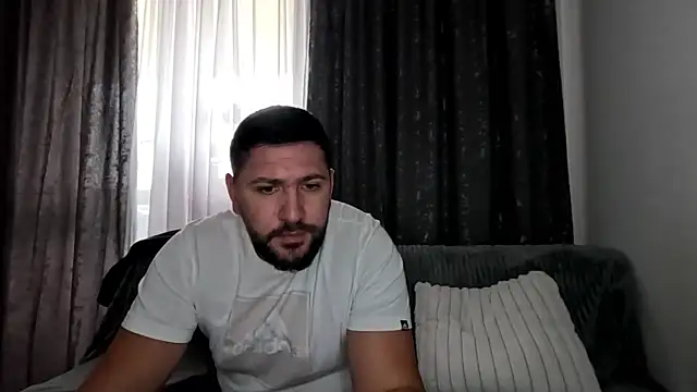 Gold Alpha Boy online show from October 2, 2025, 10:33 am