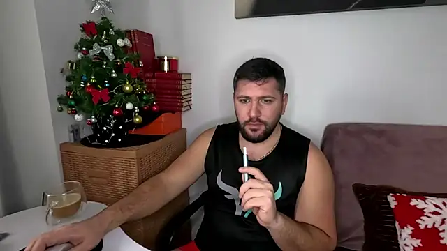 Gold Alpha Boy online show from December 3, 2025, 10:24 am