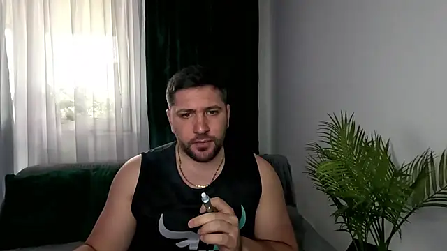Snapshot of Gold_Alpha_Boy chatting on May 20, 2026, 12:11 pm Gold Alpha Boy online show from May 20, 2026, 12:11 pm