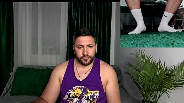 Snapshot of Gold_Alpha_Boy chatting on June 1, 2026, 7:15 pm Gold Alpha Boy online show from June 1, 2026, 7:15 pm