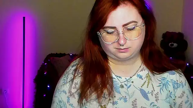 Alicia love00 online show from April 20, 2026, 5:21 am