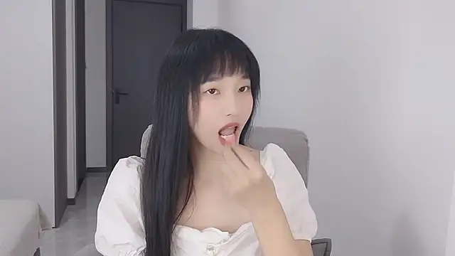 Lisa-3333 online show from September 12, 2025, 1:55 pm