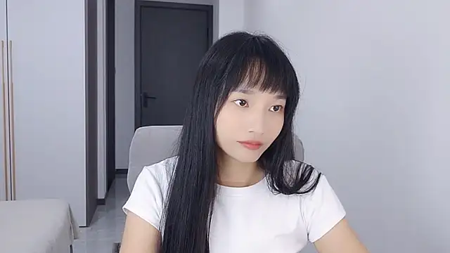 Lisa-3333 online show from October 16, 2025, 1:23 pm