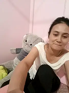 Jun-Mzzz online show from October 20, 2025, 6:03 am