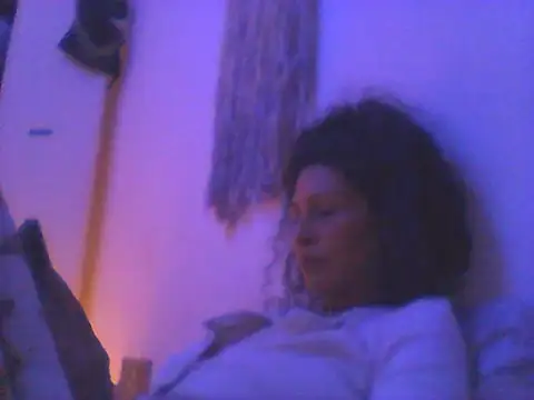 Snapshot of Bebita-zmp chatting on June 17, 2026, 4:26 am Bebita-zmp online show from June 17, 2026, 4:26 am