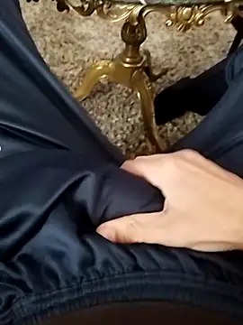 idhem   31 online show from February 9, 2026, 11:47 am