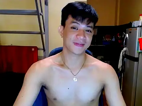 ASIANFULLYLOADEDCUM online show from June 4, 2026, 4:02 pm
