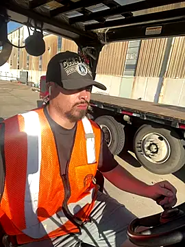 PuttieIn online show from September 26, 2025, 1:59 pm