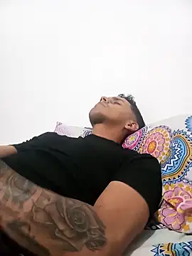 Snapshot of pelolu95 chatting on February 28, 2026, 11:17 pm pelolu95 online show from February 28, 2026, 11:17 pm