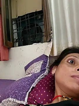 ISHANI-SINGH online show from September 9, 2025, 1:43 pm